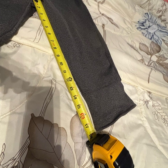 bcg Yoga pants or capris in excellent condition size medium polyester spandex - Picture 13 of 14